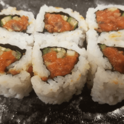 Spicy Salmon Roll